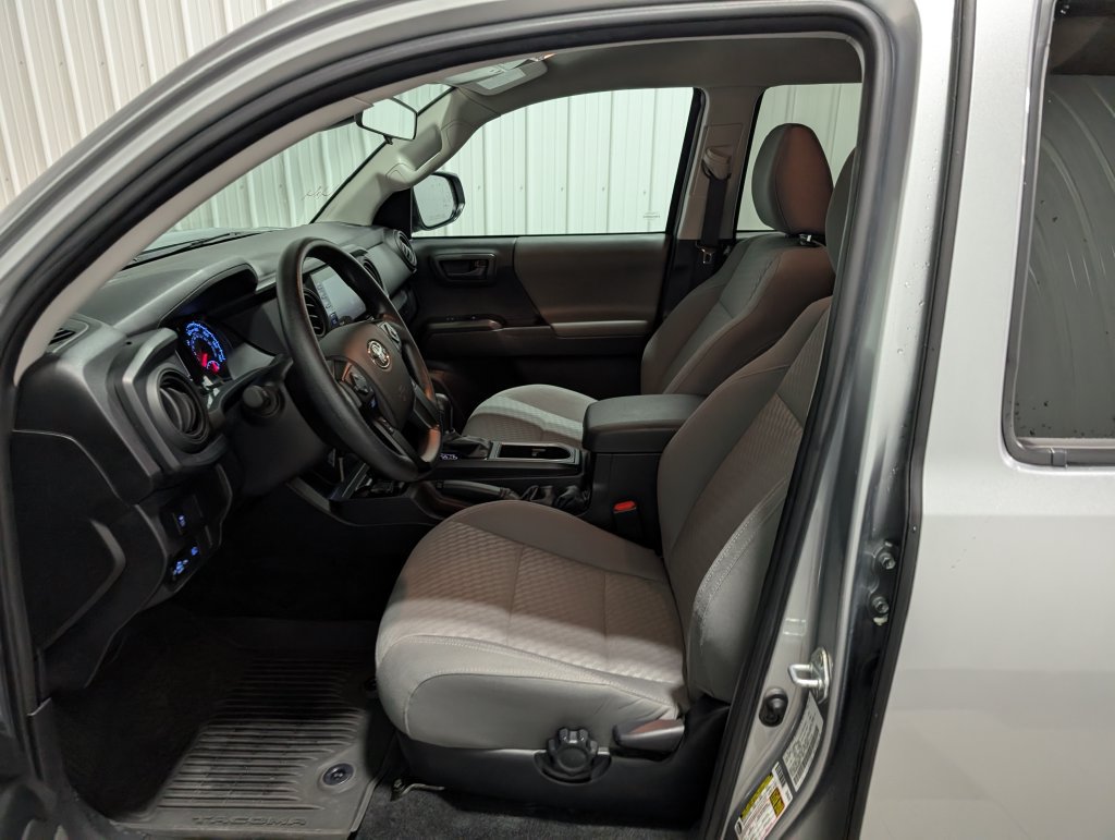 Used 2023 Toyota Tacoma SR AWD/4WD image 14