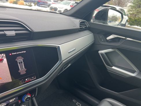 Used 2023 Audi Q3 2.0T Premium image 68