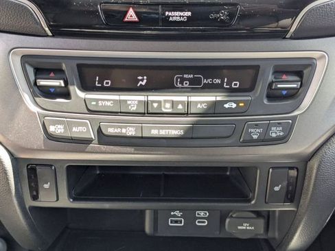 Certified 2024 Honda Passport EX-L image 17