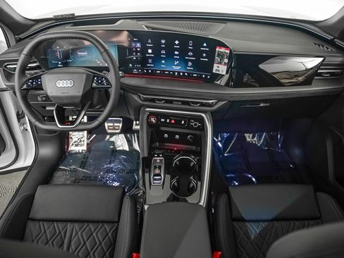 New 2025 Audi SQ5 Premium Plus image 12