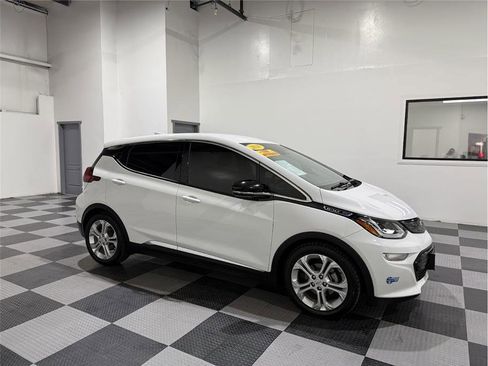 Used 2020 Chevrolet Bolt LT image 1