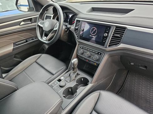 Used 2021 Volkswagen Atlas Cross Sport SE w/ Panoramic Sunroof Package AWD/4WD image 11