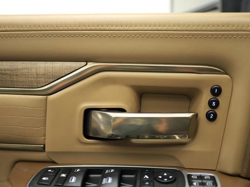 Used 2024 RAM 3500 Limited image 48