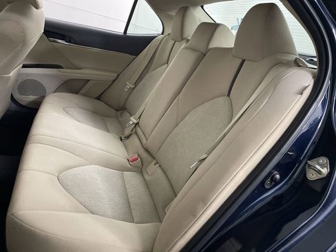 Used 2020 Toyota Camry LE FWD image 19
