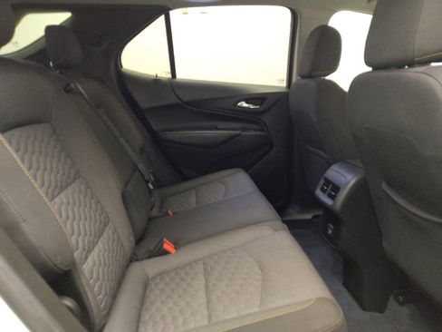 Used 2020 Chevrolet Equinox LT image 19