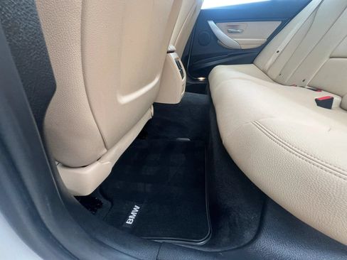 Used 2018 BMW 320i xDrive Sedan AWD/4WD image 34