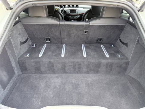 Used 2012 Ferrari FF image 41