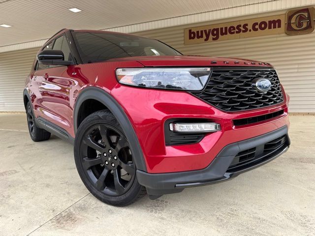 Used 2023 Ford Explorer ST-Line w/ Class IV Trailer Tow Package AWD/4WD image 2