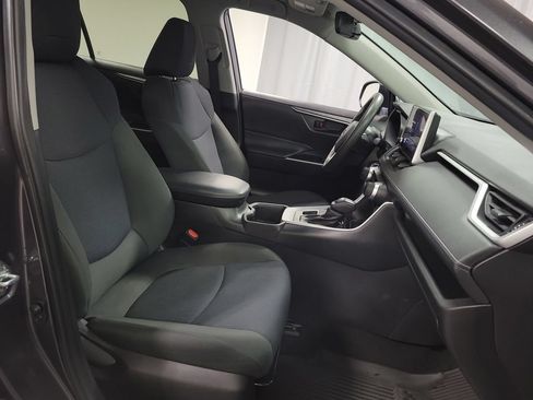 Used 2023 Toyota RAV4 LE AWD/4WD image 26
