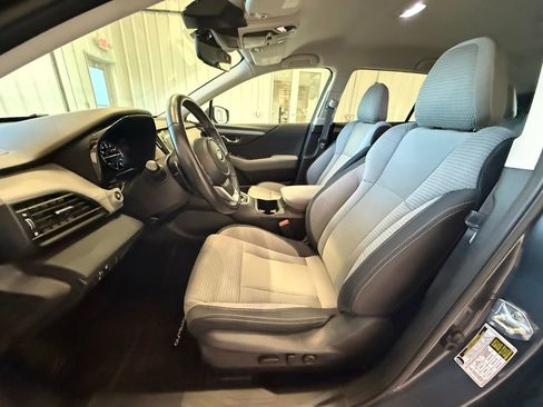 Used 2024 Subaru Outback Premium AWD/4WD image 17