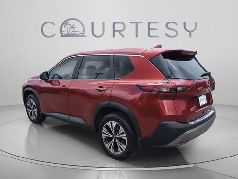 Certified 2023 Nissan Rogue SV FWD image 5