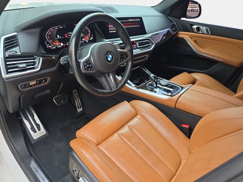 Used 2019 BMW X5 xDrive40i w/ M Sport Package AWD/4WD image 16