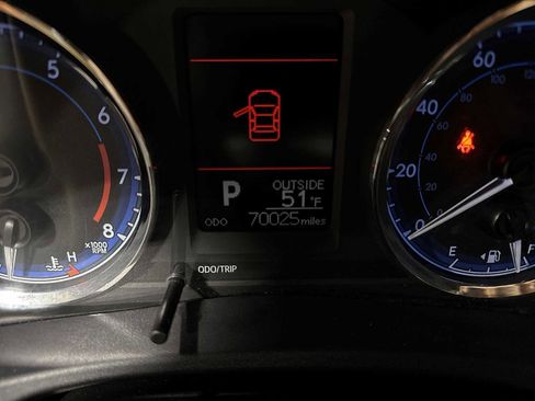 Certified 2018 Toyota Corolla L image 19