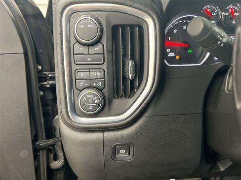 Used 2020 Chevrolet Silverado 2500 LT w/ All Star Edition image 17