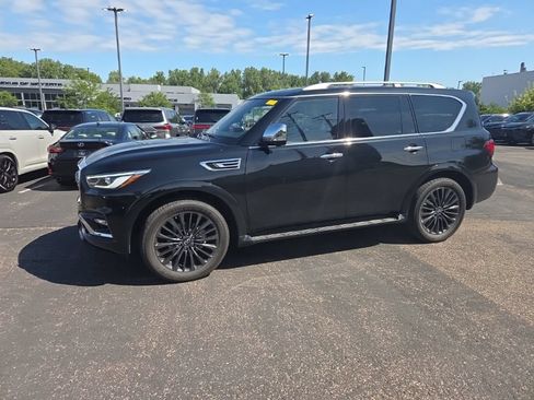 Used 2023 INFINITI QX80 Sensory w/ Cargo Package AWD/4WD image 6