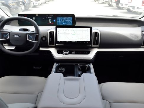 New 2026 Ford Expedition Max Active RWD image 5