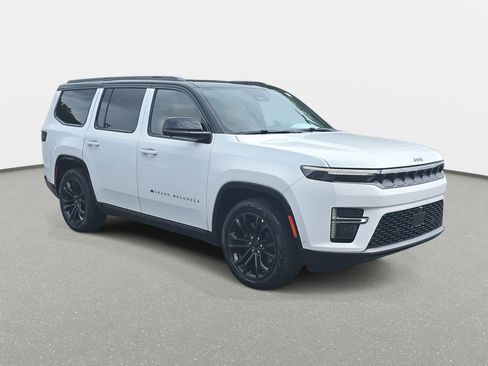 New 2026 Jeep Grand Wagoneer Summit AWD/4WD image 3