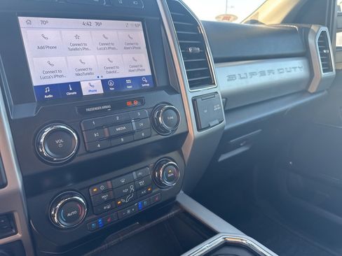 Used 2020 Ford F250 Lariat image 11
