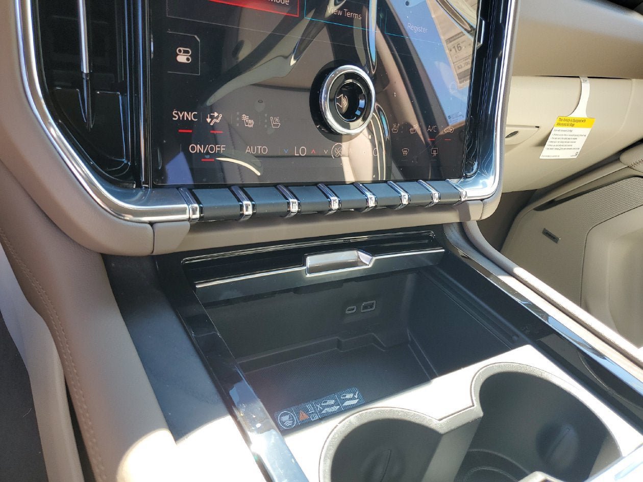 New 2027 GMC Yukon Denali w/ Denali Reserve Package AWD/4WD image 23