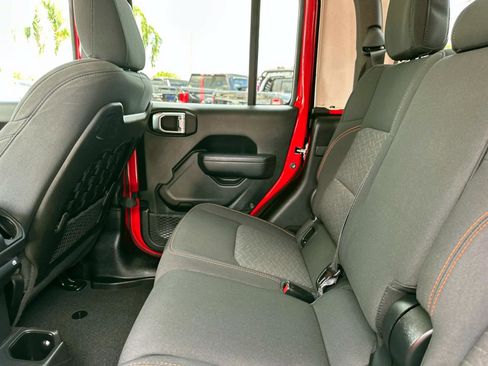 Certified 2022 Jeep Gladiator Mojave w/ Trailer Tow Package image 14