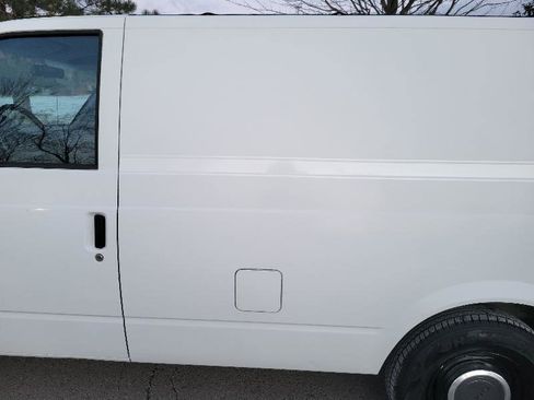 Used 1992 GMC Safari XT image 8