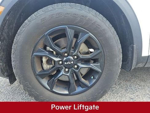 Certified 2023 Kia Sportage X-Pro image 3
