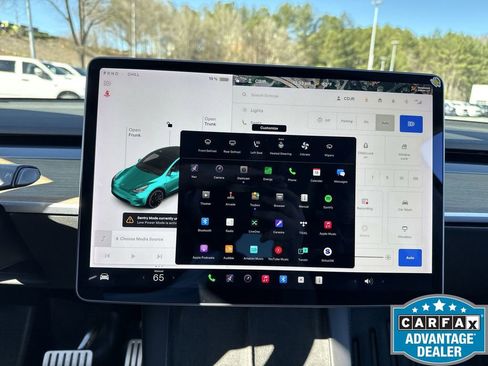 Used 2022 Tesla Model Y Performance image 18