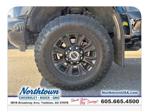 Used 2022 Ford F250 Platinum w/ Tremor Off-Road Package image 14
