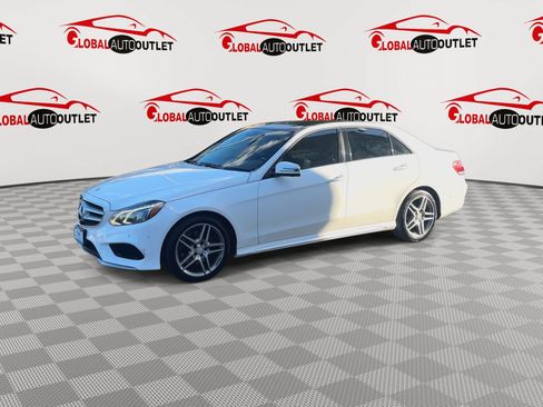 Used 2016 Mercedes-Benz E 400 Sedan image 4