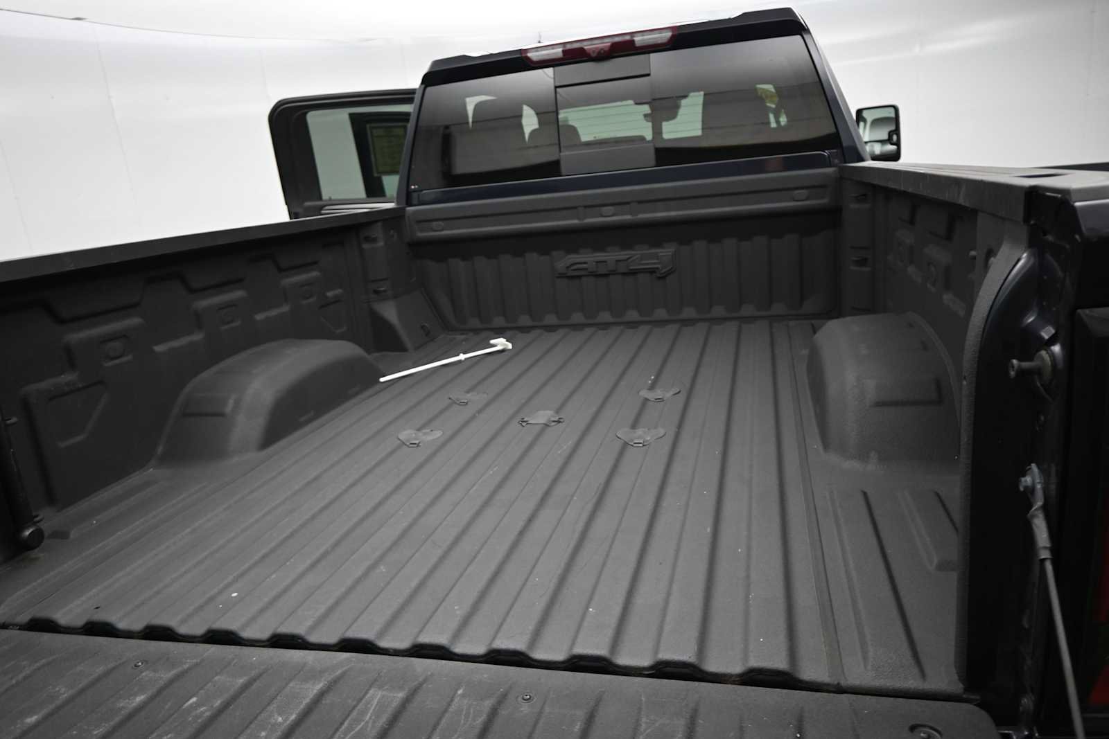 Used 2024 GMC Sierra 2500 AT4 w/ AT4 Premium Plus Package AWD/4WD image 19