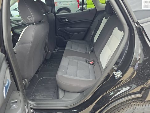 New 2026 Chevrolet Trax LS w/ LS Convenience Package FWD image 25