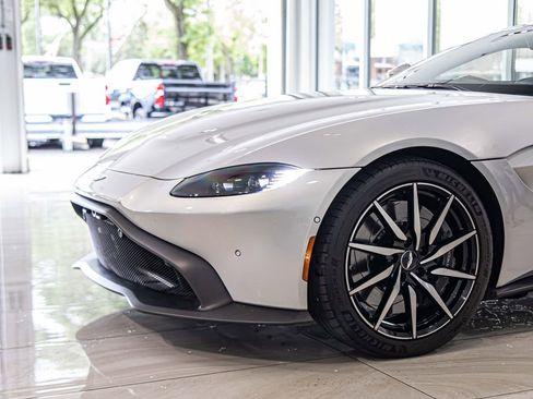 Used 2020 Aston Martin V8 Vantage Coupe RWD image 4