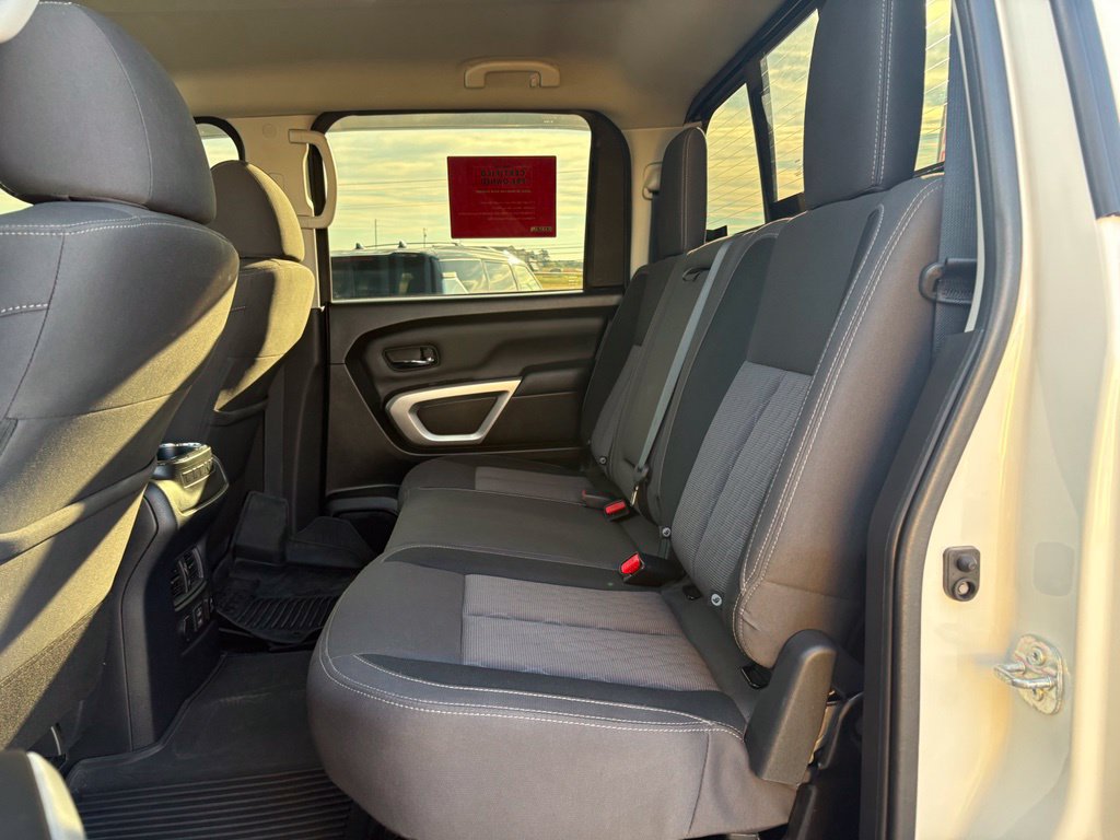 Used 2024 Nissan Titan SV w/ SV Convenience Package AWD/4WD image 29