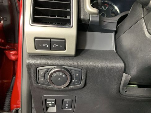 Used 2019 Ford F150 Lariat w/ Equipment Group 502A Luxury image 17