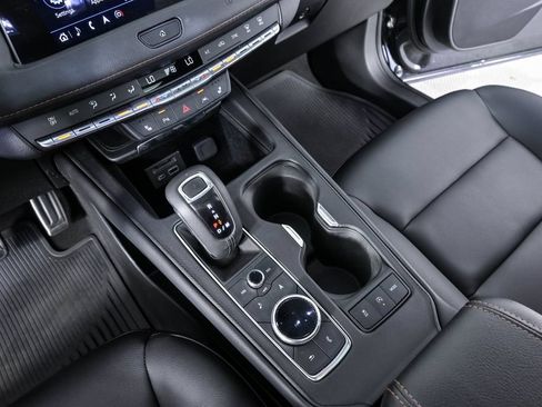 Used 2019 Cadillac XT4 Sport w/ Cold Weather Package FWD image 19