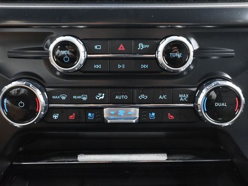 Used 2025 Ford F150 Raptor image 17