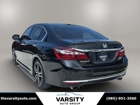 Used 2016 Honda Accord Touring image 5