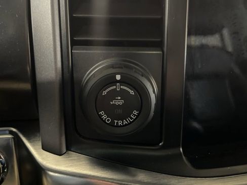 Used 2022 Ford F150 Lariat w/ Equipment Group 502A High image 36