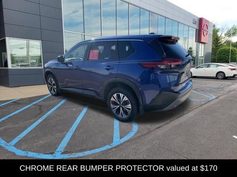 Certified 2023 Nissan Rogue SV AWD/4WD image 3