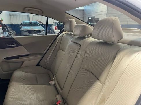 Used 2016 Honda Accord LX image 17