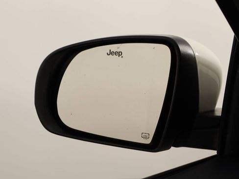 Used 2019 Jeep Compass Latitude w/ Popular Equipment Group image 40