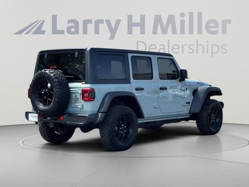 Used 2024 Jeep Wrangler Unlimited Sport AWD/4WD image 6