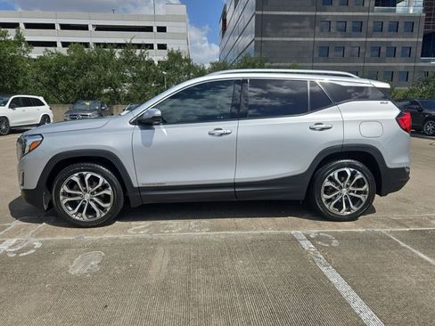 Used 2019 GMC Terrain SLT w/ Preferred Package FWD image 9
