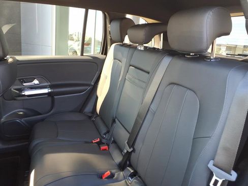 New 2025 Mercedes-Benz GLB 250 4MATIC image 26