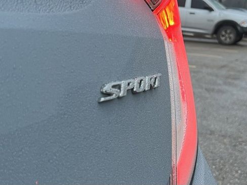 Used 2017 Honda Civic Sport image 12