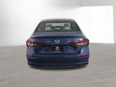 Used 2025 Honda Civic Sport image 14