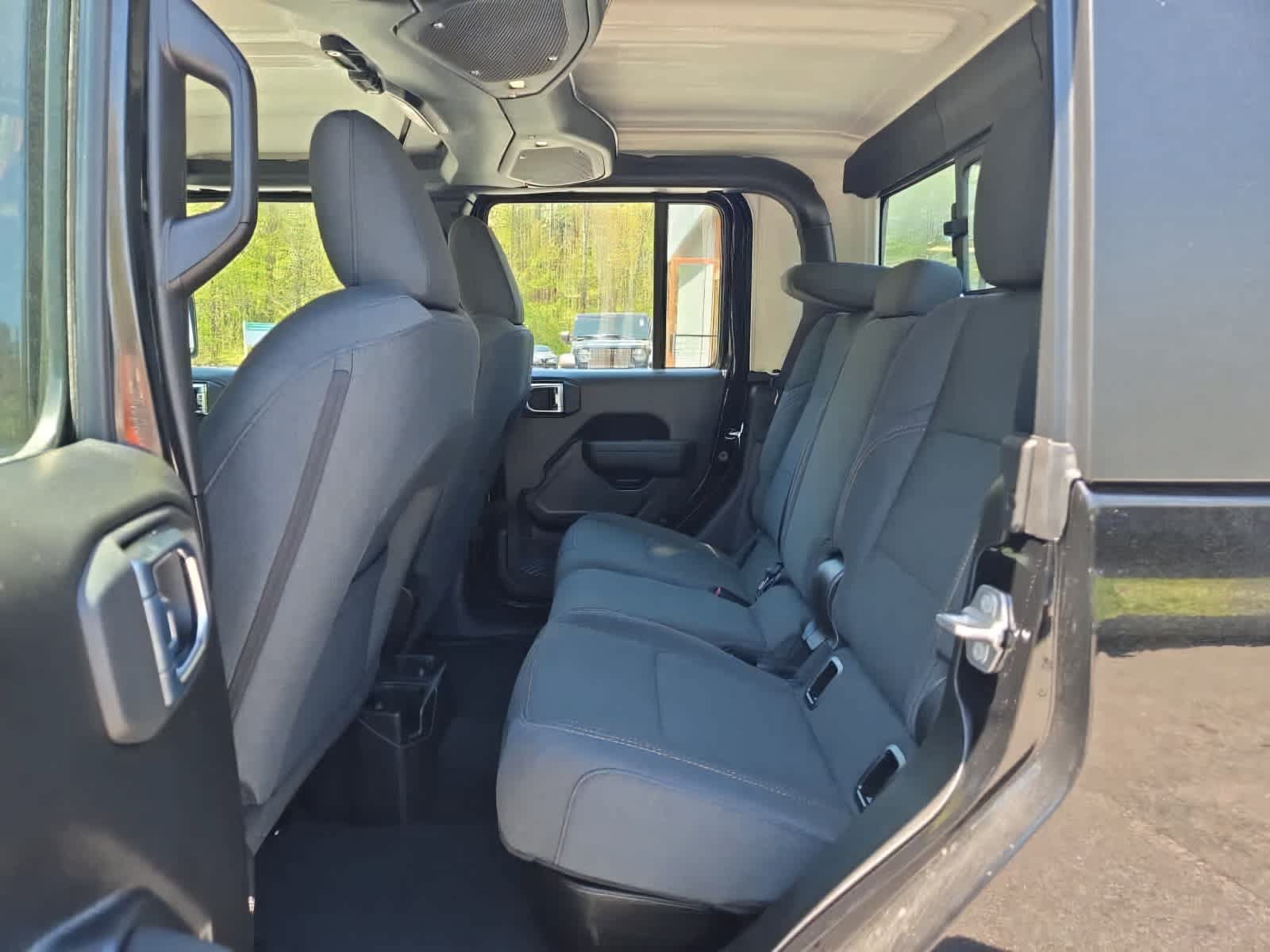 New 2026 Jeep Gladiator Sport AWD/4WD image 19