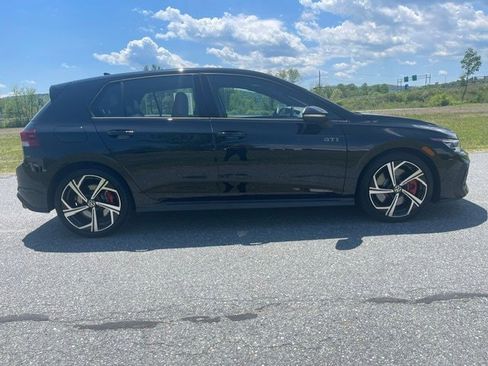 Used 2025 Volkswagen GTI SE FWD image 5