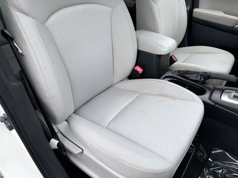 Used 2015 Subaru Forester 2.5i Premium w/ All-Weather Package image 24
