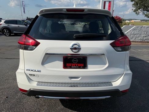 Used 2018 Nissan Rogue S FWD image 31
